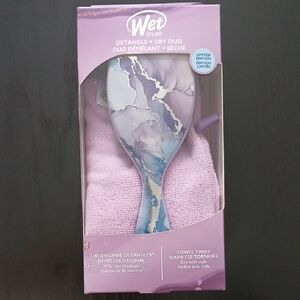 💗Wet Brush Detangle + Dry Duo Limited Edition Brush & Towel Set